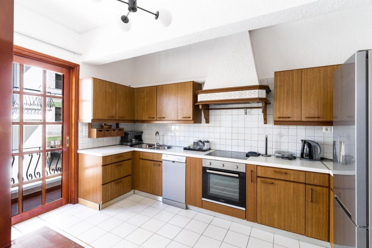 אתונה Aiolos Luxury Alimos Center Suite II Near The Sea מראה חיצוני תמונה
